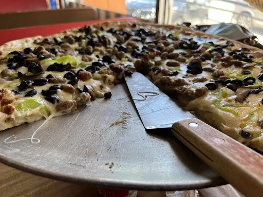 Luis Pizza Palace photo 5